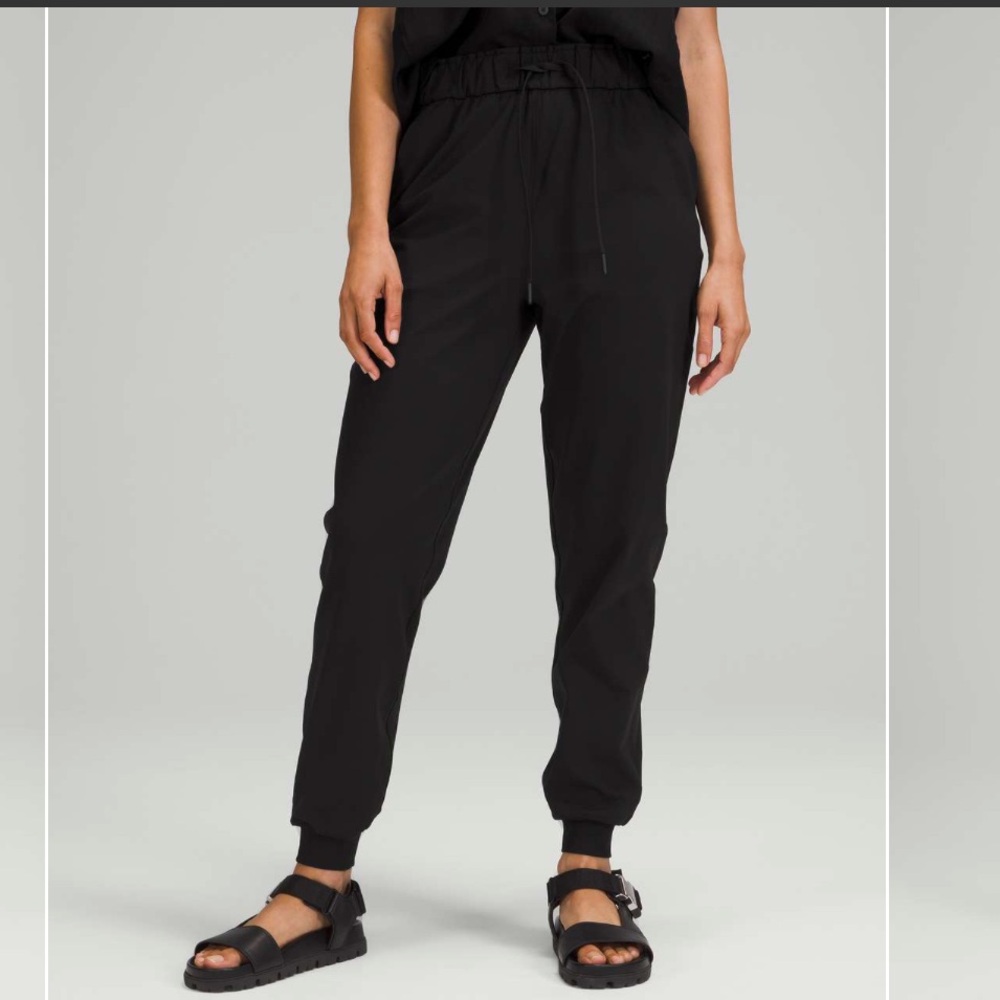 Lululemon Stretch High-Rise Jogger Black 20